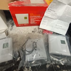 Lot 3 x New Honeywell RLV310 Digital Manual Baseboard Heat Thermostat