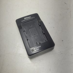 Nikon MH-18 camera charger