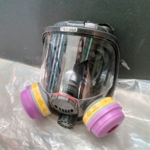 Like New - Honeywell North Full Facepiece Respirator 76008A - Medium + 2 x New 7583P100L