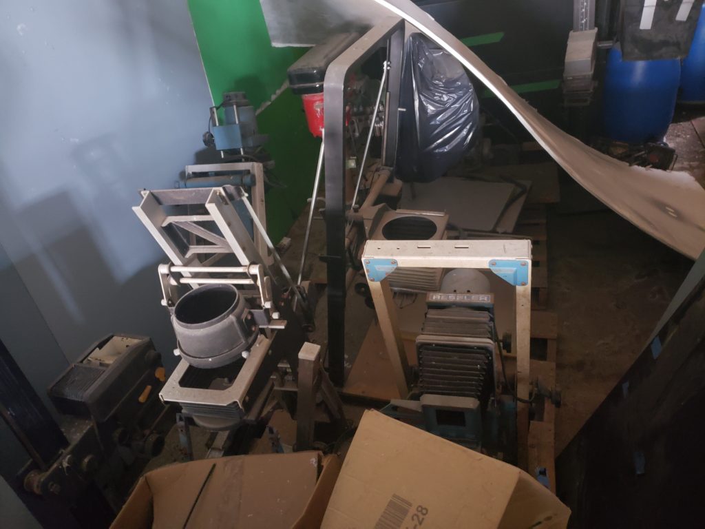 Plusieurs agrandisseurs photo de chambre noire - vendu en lot tel quel