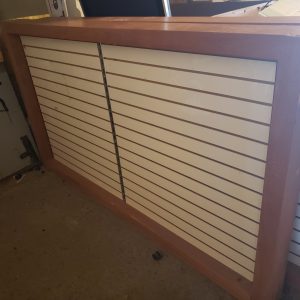 Module de panneaux à lattes slat wall 7 pieds x 4 pieds avec cadre en bois (magasin)