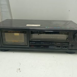 AIWA AD-F370 Vintage Stereo Cassette Deck Recorder (it lights but not properly tested)