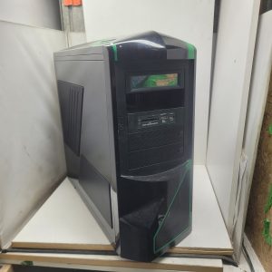 Tour d'ordinateur Intel i7-3770 - 16gb - 1tb HDD - Radeon 6870 - water cooler