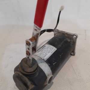 DC motor - 24V - Not fully tested, reacts to electricity