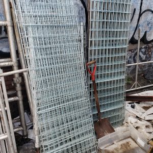 Grille métallique 6 pieds x 22 pouces"