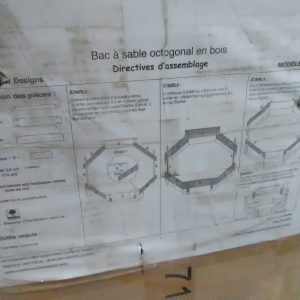 Wooden octagonal sandpit (only the wood and the covering)