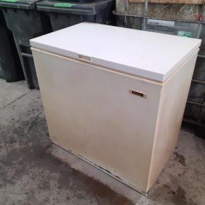 Congélateur 35" x 21-1/2" x 34"