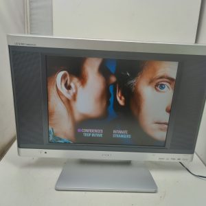 Toshiba 15DLV77C  15” LCD TV/DVD Player Combo RETRO/GAMING  no Remote - Tested!
