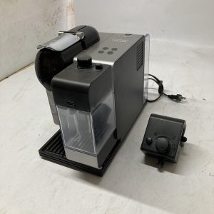 DeLonghi Nespresso Lattissima Touch Coffee Machine