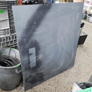 Plaque d'aluminium 52-3/8" x 47" x 1/8"