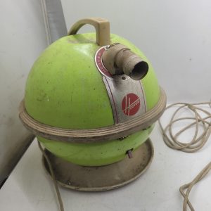 Hoover constellation green vacuum - works, no hose