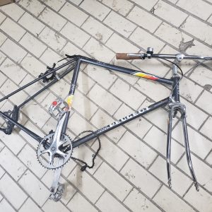 Peugeot bike frame - 22-1/2" - 58 cm - good condition
