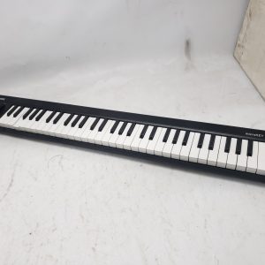 KORG microkey2 61 air midi keyboard - for parts, batteries leaked acid