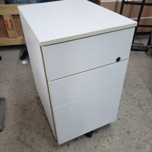 Small wooden filing cabinet with 3 drawers on casters (no key)