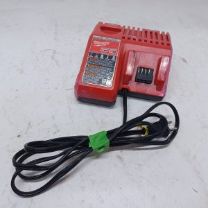 Chargeur de batterie lithium-ion Milwaukee M12 - M18 12-18V / 3A
