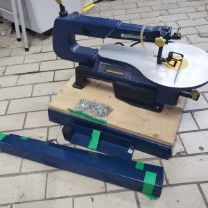 Scie à chantourner Mastercraft de 16 po avec socle