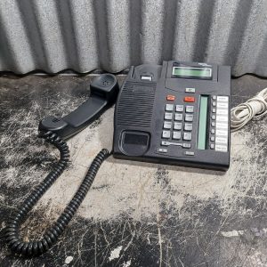 Téléphone Northern Telecom T7208 / NT8B26AABA