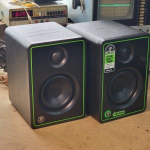 Paire de moniteurs multimédias Bluetooth Mackie CR4-X BT 4' Noirs + Câble d'enceinte