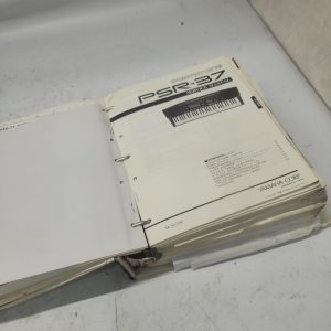Manuels de service Yamaha PSR vintage - dans un classeur