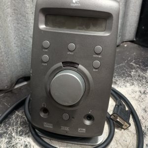 UNITÉ DE CONTRÔLE DE VOLUME LOGITECH Z-680 POUR SYSTÈME DE HAUT-PARLEURS UNITÉ DE CONTRÔLE UNIQUEMENT - Non testé
