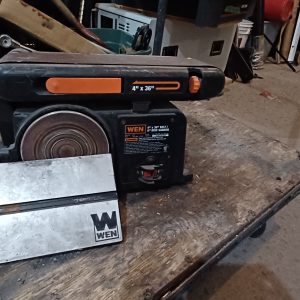 WEN 4" x 36" Belt and 6" Disc Sander