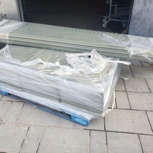 Ensemble d'étagères métalliques – 6 montants + 30 tablettes – 7 pi x 36 po x 18 po"