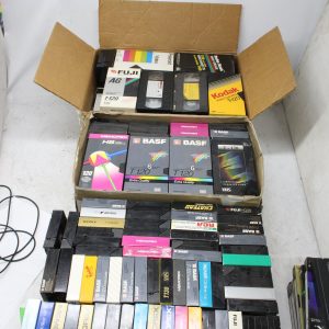 Lot d'environ 150 vidéocassettes VHS - la plupart de 120 minutes