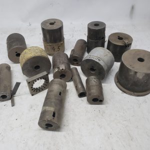 Lot pour machiniste (metal lathe tool holder, boring bar sleeves, bushings)