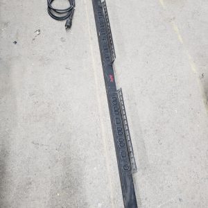 PDU pour rack de base APC 24 prises (salle serveurs)