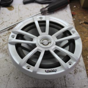 Infinity 6.5" 225-Watt High-Performance 2-Way Marine Speaker (Single, Speaker)