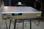 Amplificateur pré-amplificateur/processeur 2 canaux tuner ADCOM GTP-500 vintage - LIRE LA DESCRIPTION -