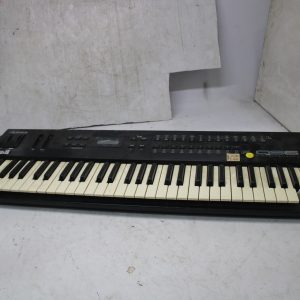 Alesis QS6 61-Key Keyboard 64 Voice Synthesizer - 1 key is broken - AS IS