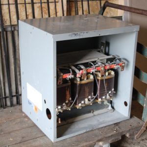 Hammond 3 Phase 45KVA Wye Transformer 600V to 208V NEMA 1 CPK045PBCN1