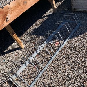 Racks pour vélos gris