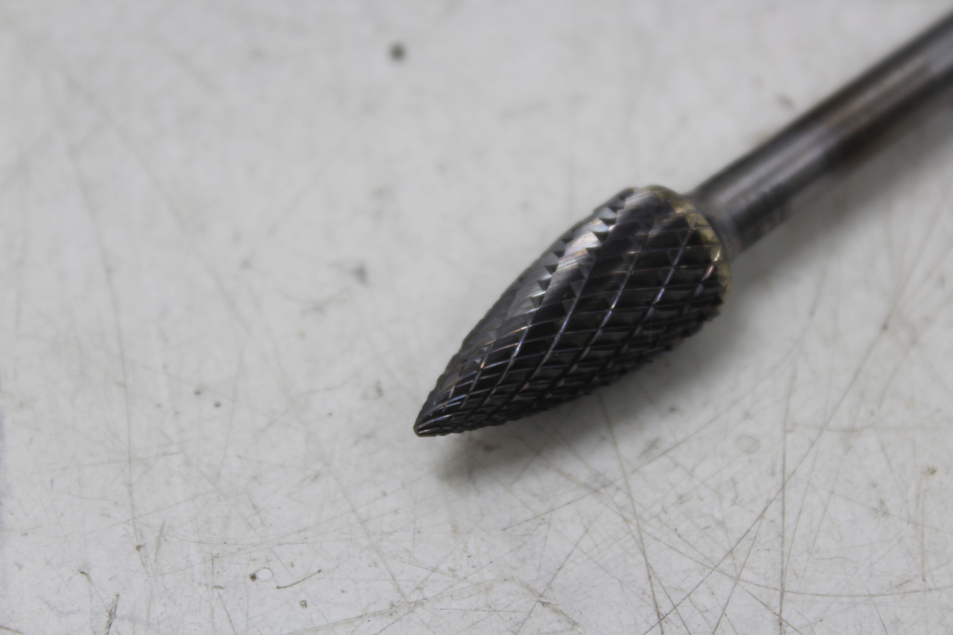 GWS – SG-5L6 Double Cut 1/2″ Diameter Pointed-Arch Burr 1/4″ Shank