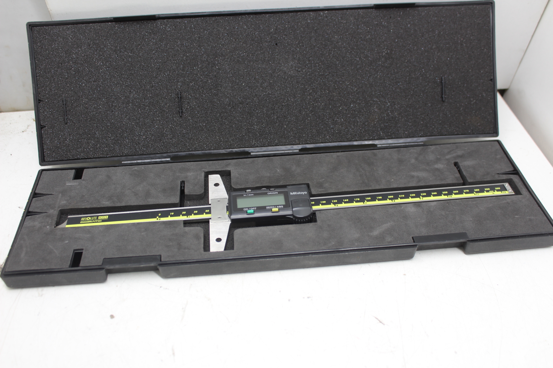 Mitutoyo ABSOLUTE  571-213-30 Depth Gage 0-12″/ 300mm