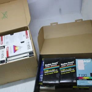 Lot de 56 VHS enregistrements divers: films/Télévision