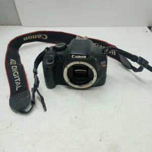 Canon EOS Rebel T2i 18 MP DSLR Camera body *AS IS*