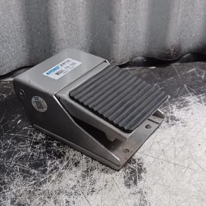 AirTac FV-320 Pneumatic foot pedal valve 2-Position 3-Way
