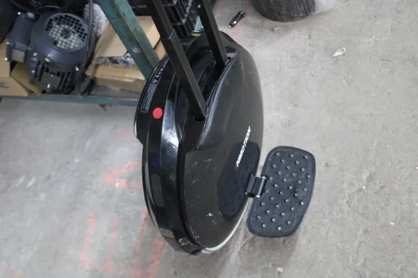 InMotion V8F Electric Unicycle – For Parts –