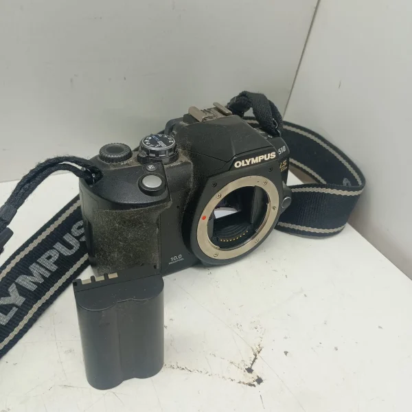 Olympus E510  Camera Body w original strap -Untested – parts