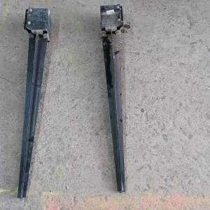2 x 36" Ground Spikes 4" x 4"